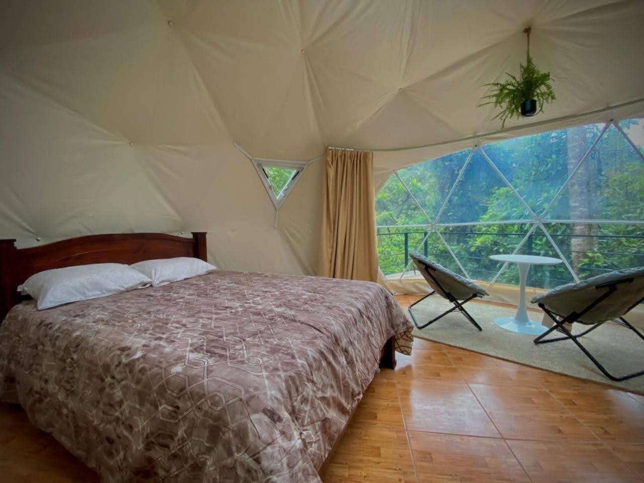 Hotel Rivel - Restaurant & Nature Retreat Turrialba Exterior photo