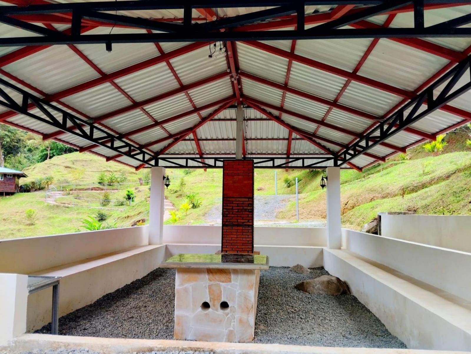 Hotel Rivel - Restaurant & Nature Retreat Turrialba Exterior photo