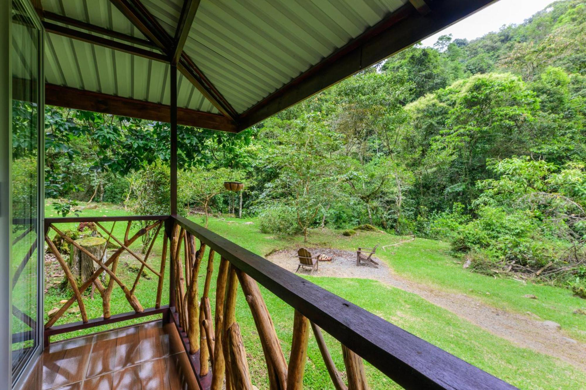 Hotel Rivel - Restaurant & Nature Retreat Turrialba Exterior photo