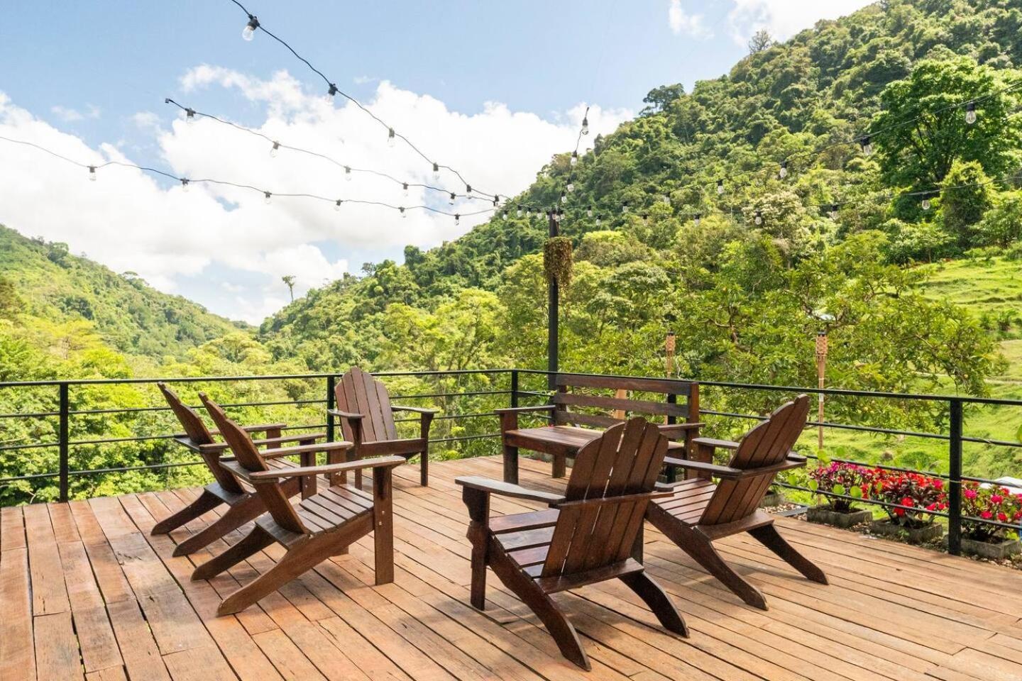 Hotel Rivel - Restaurant & Nature Retreat Turrialba Exterior photo