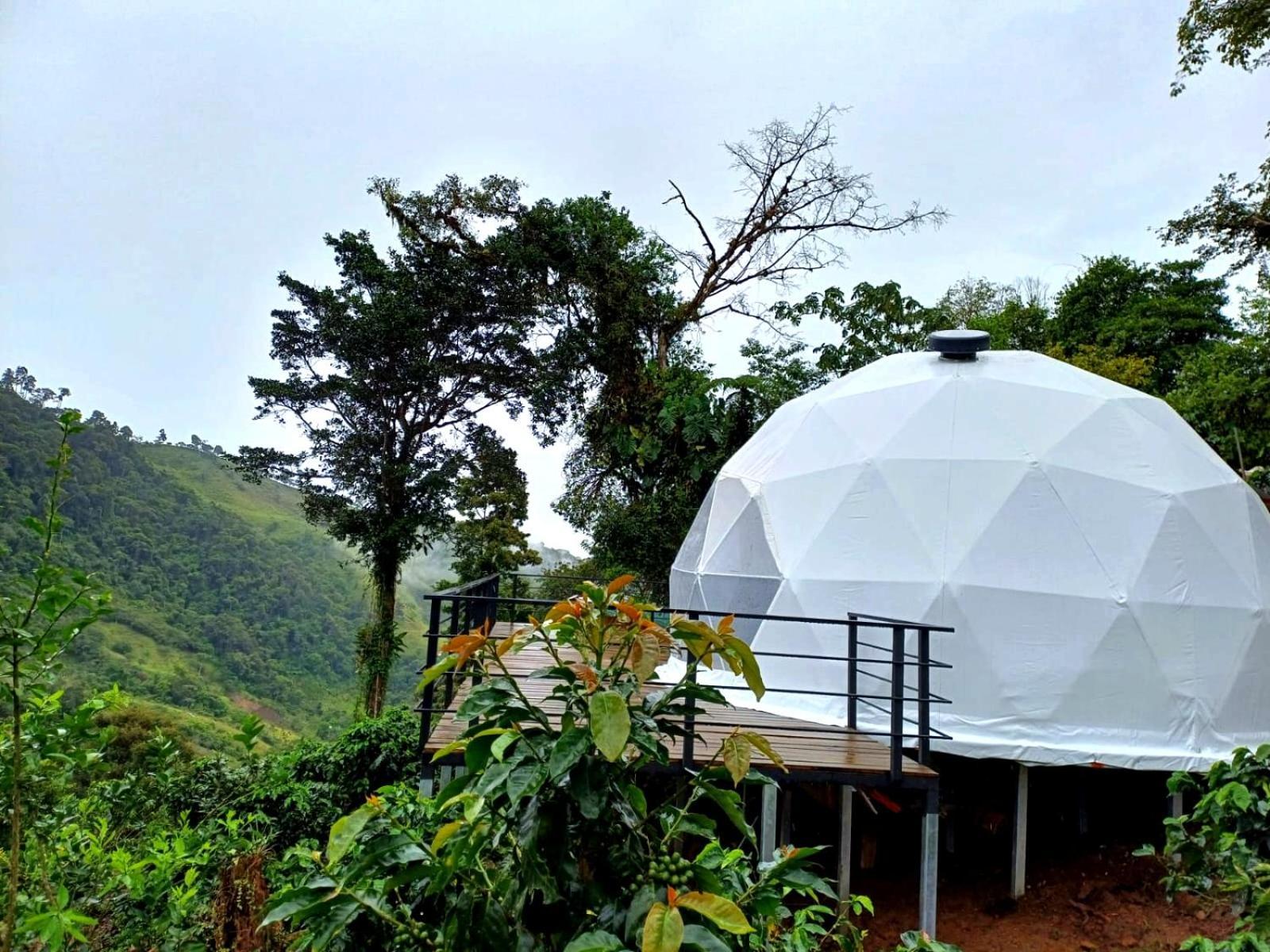 Hotel Rivel - Restaurant & Nature Retreat Turrialba Exterior photo