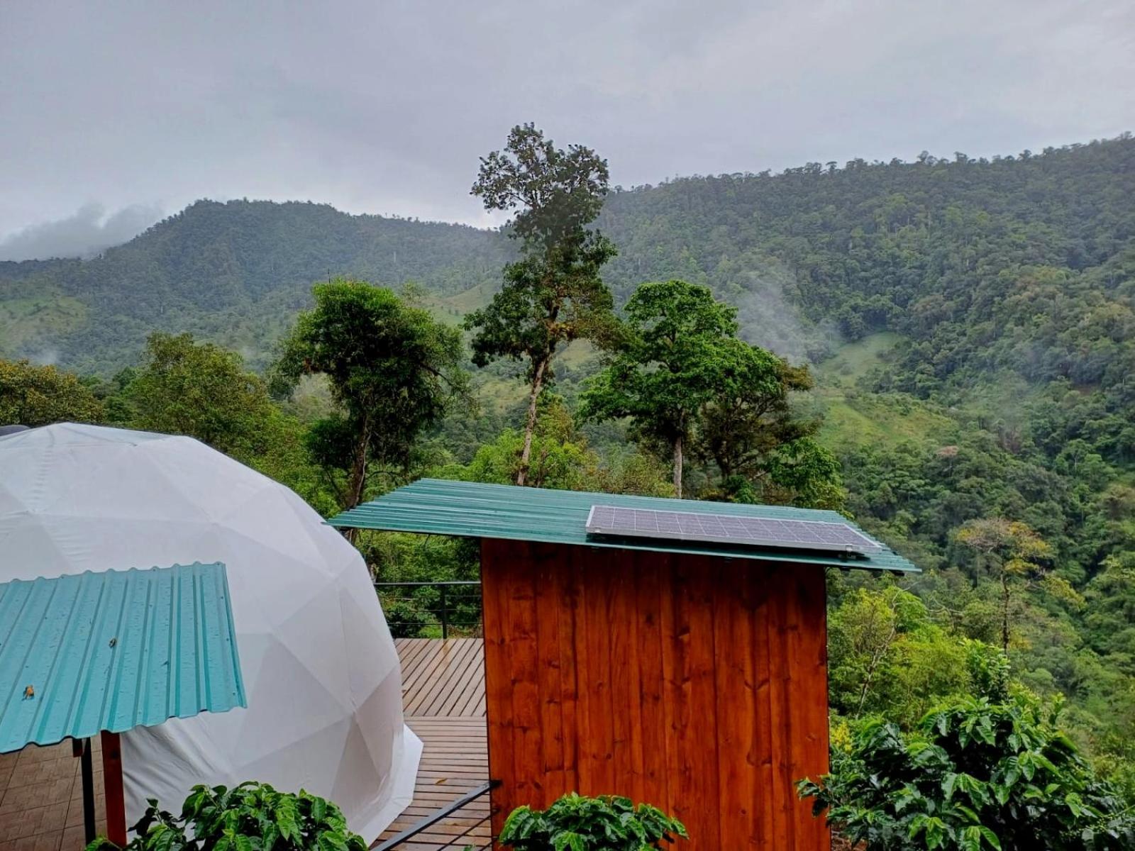Hotel Rivel - Restaurant & Nature Retreat Turrialba Exterior photo