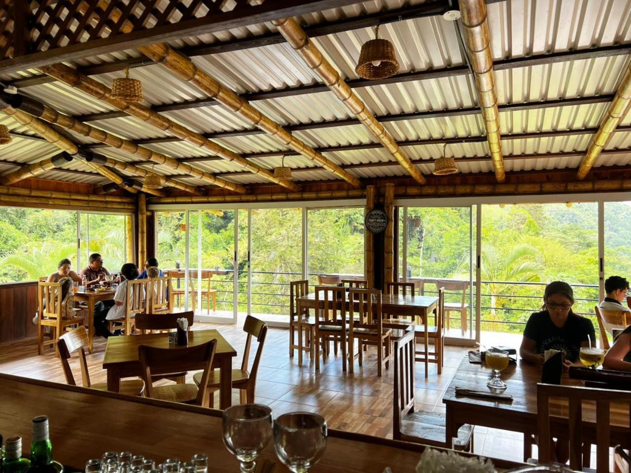 Hotel Rivel - Restaurant & Nature Retreat Turrialba Exterior photo